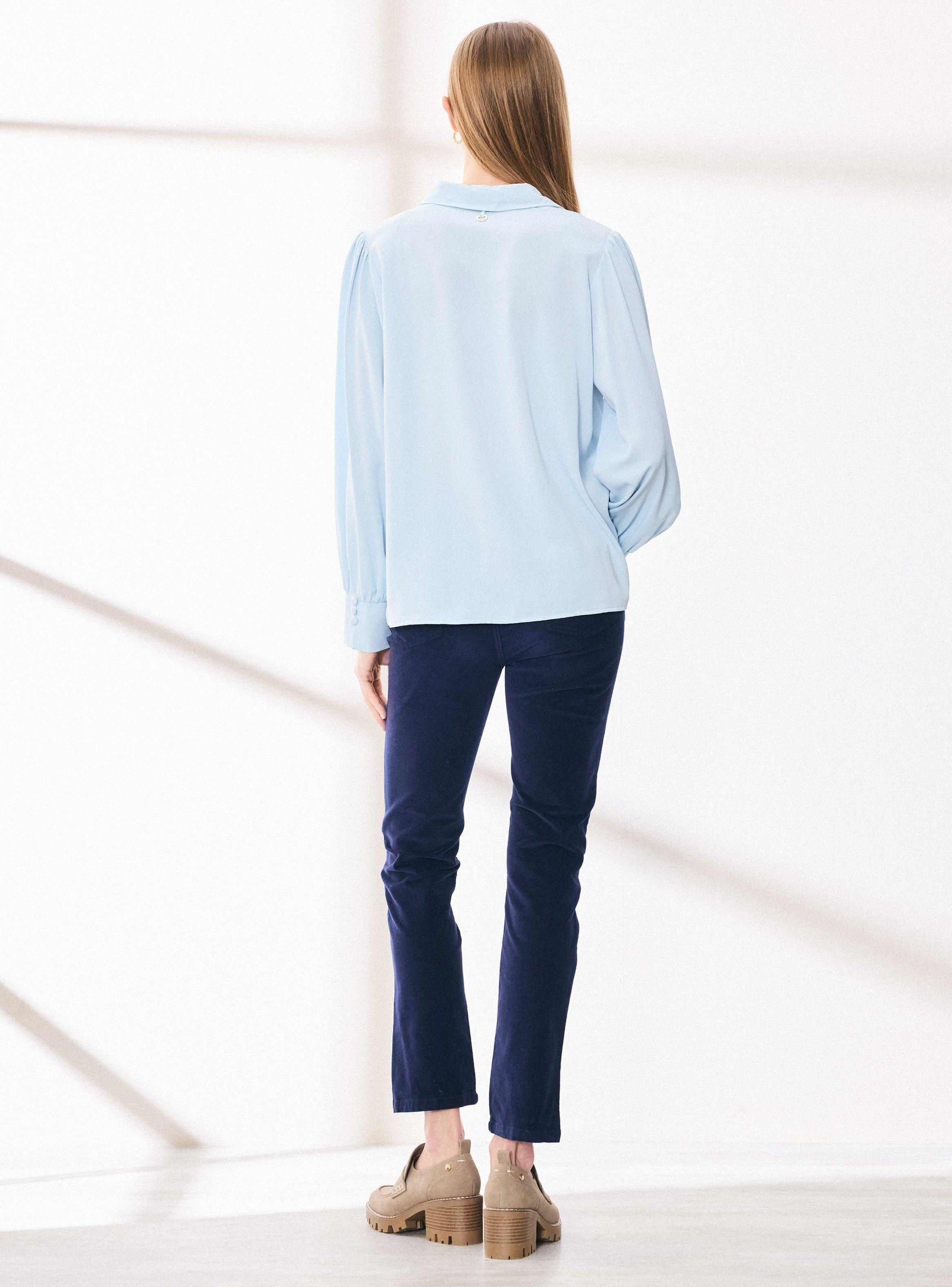 Blusa Satinada con Botón Forrado-5