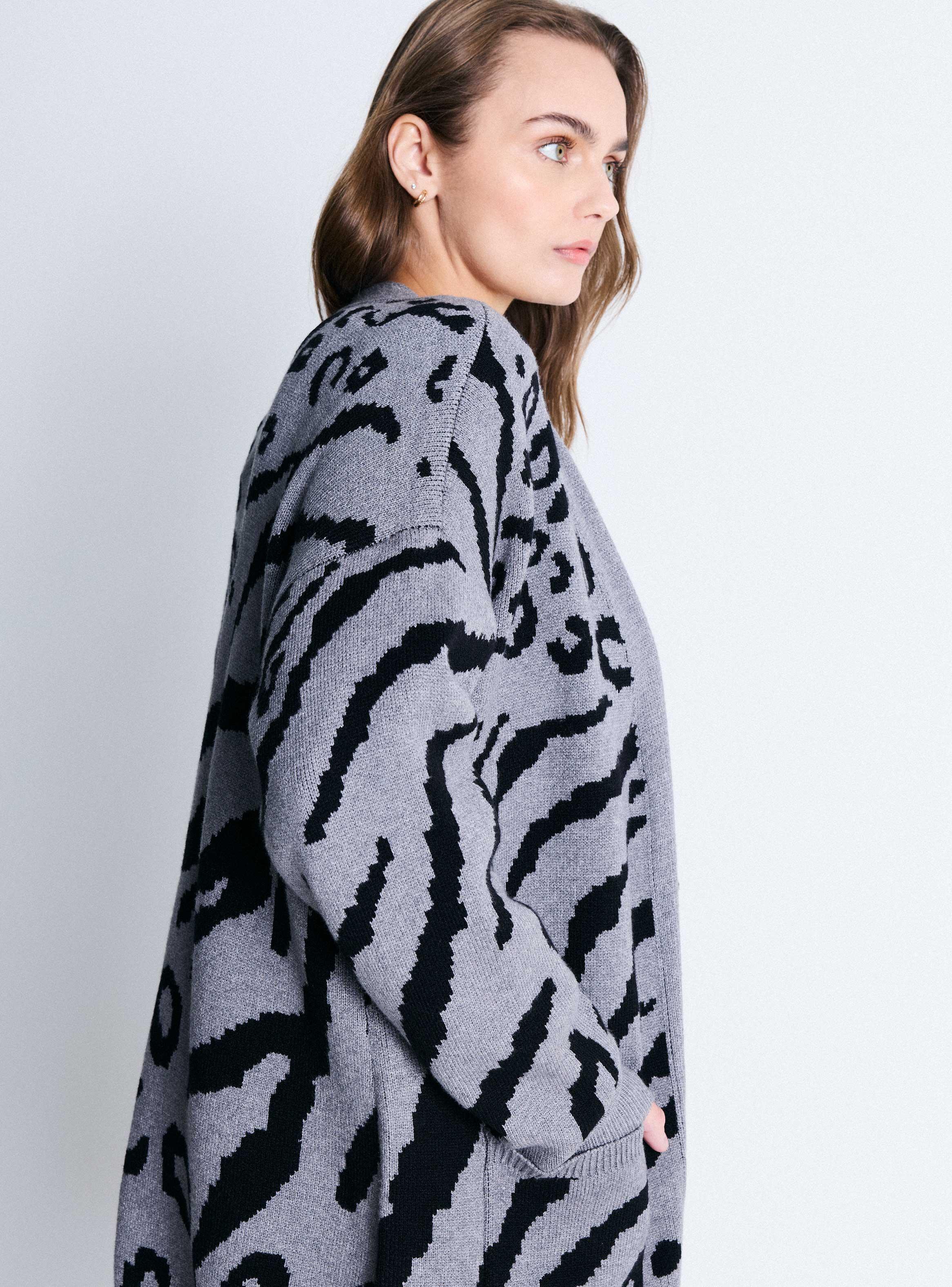 Chaleco Jacquard Abotonado-3