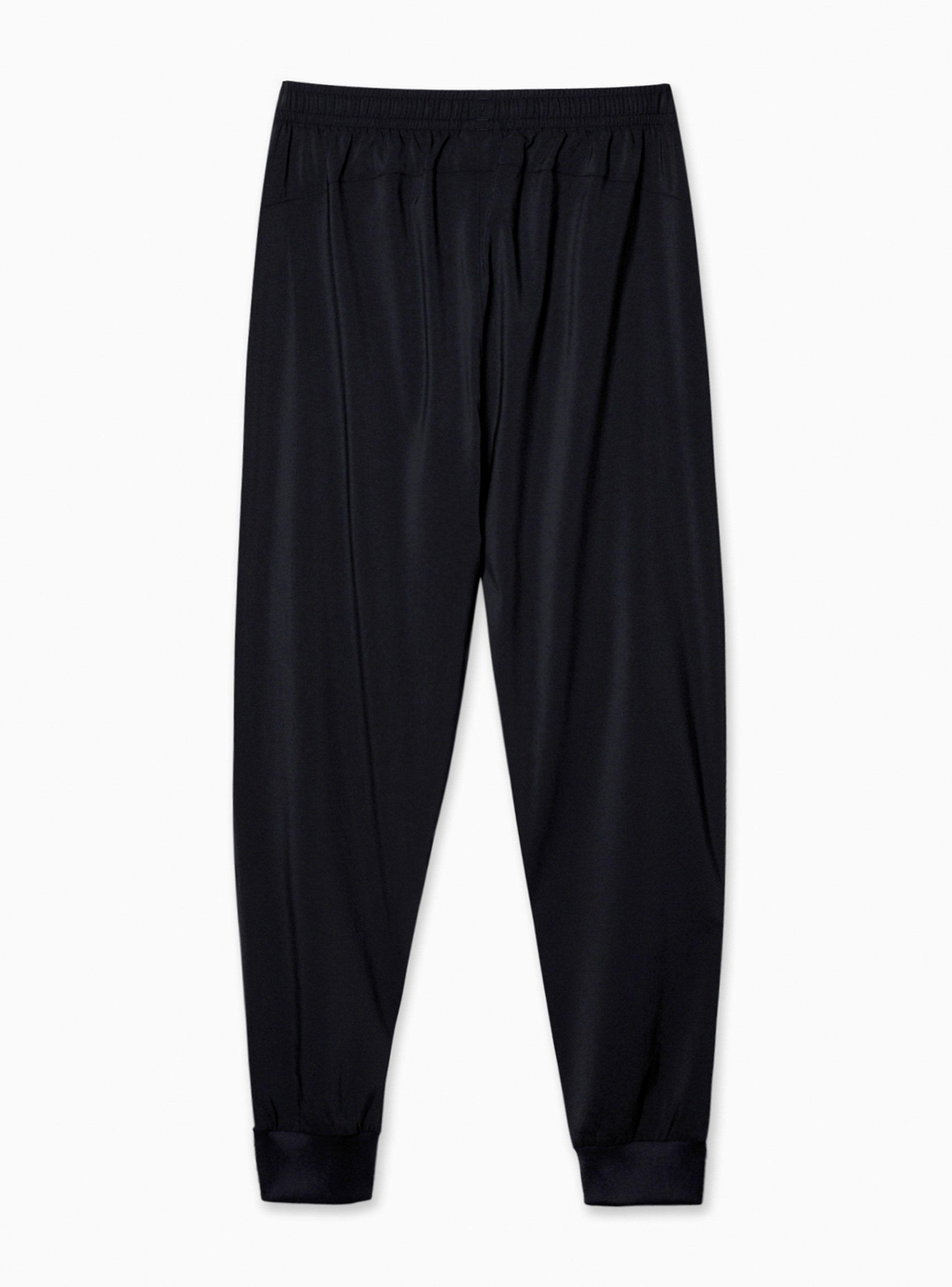 Pantalón Logo Train Essentials Pant-3