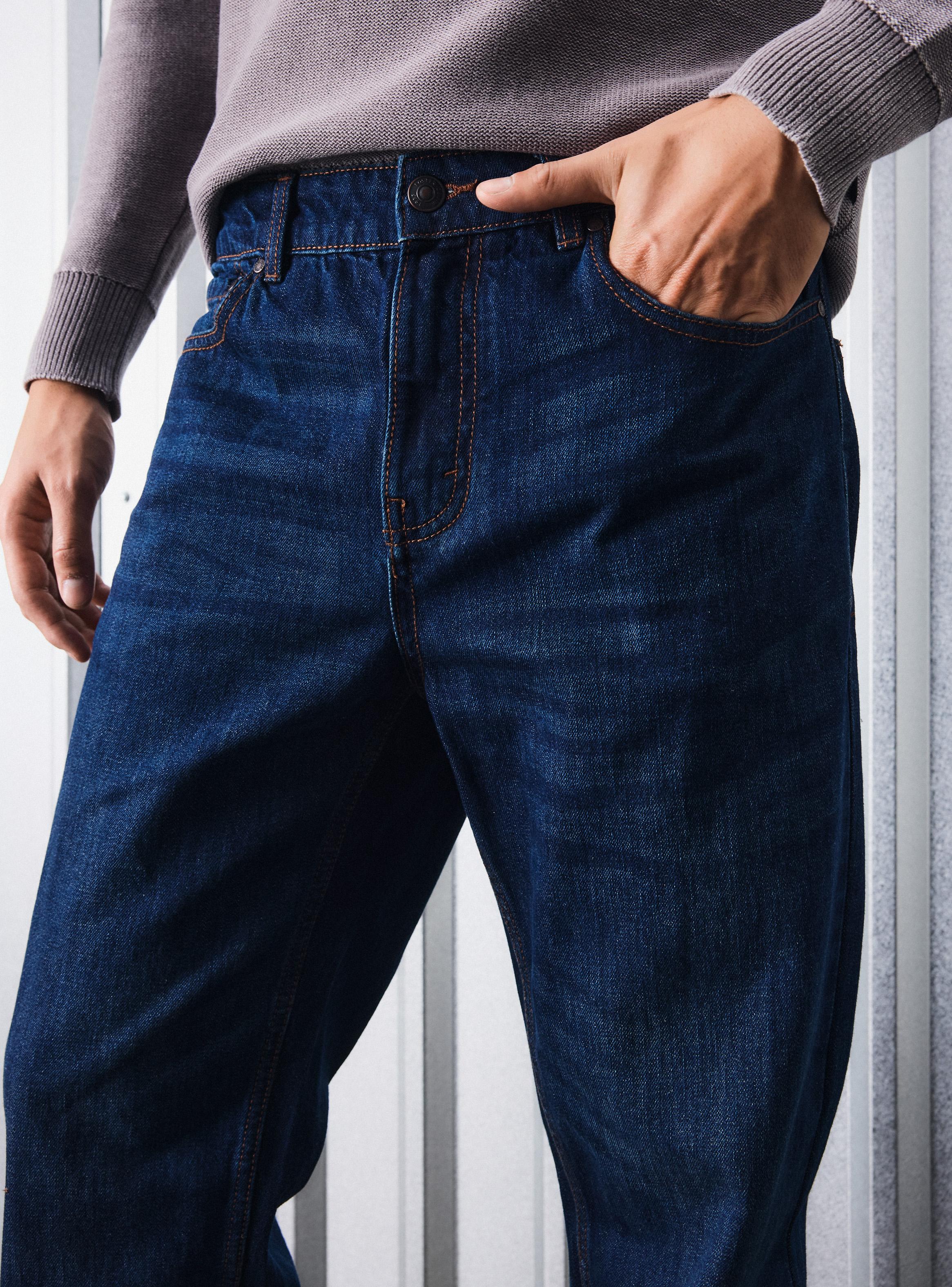 Jeans Azul Oscuro con Lavado-2
