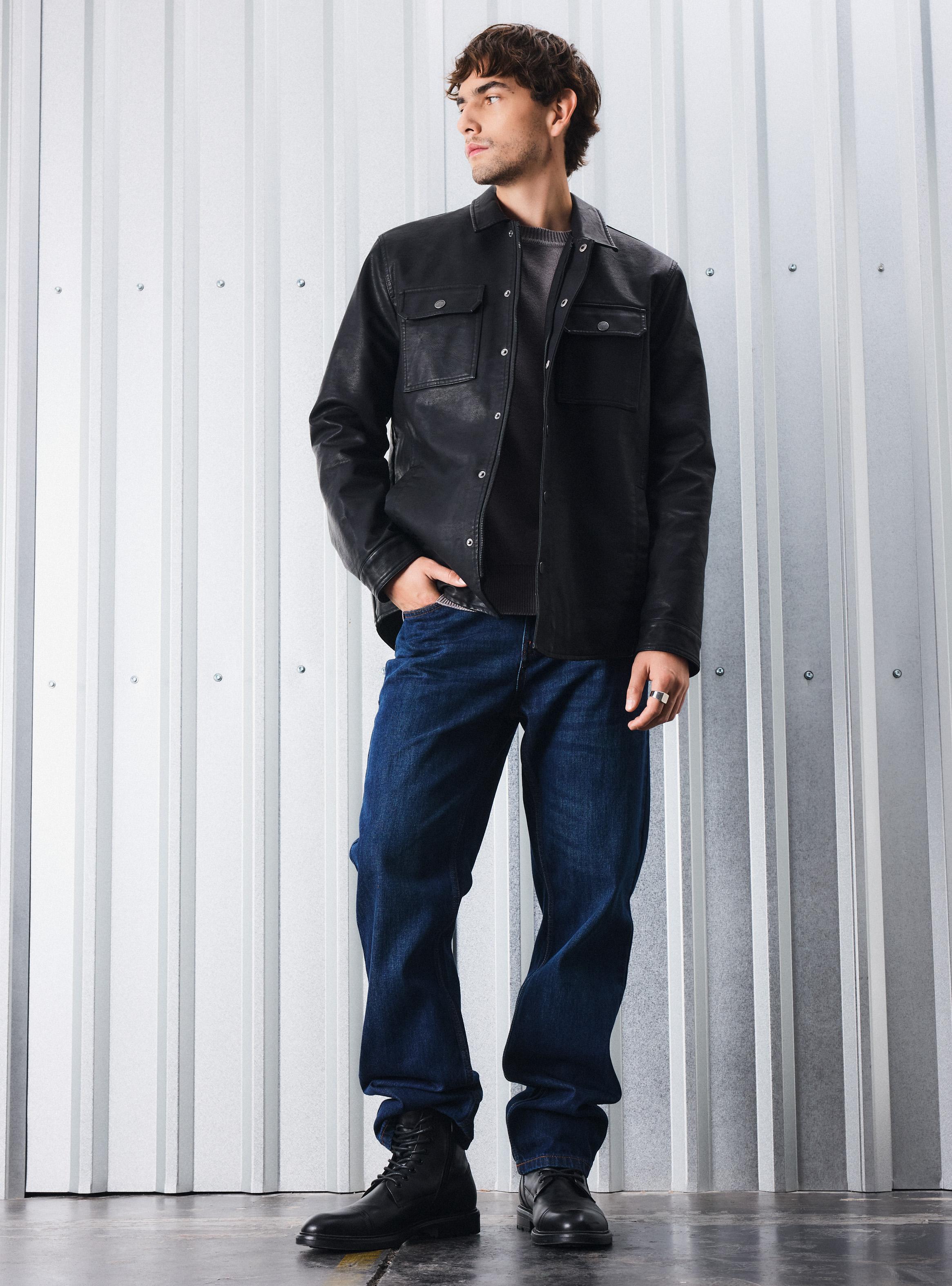 Jeans Azul Oscuro con Lavado-4