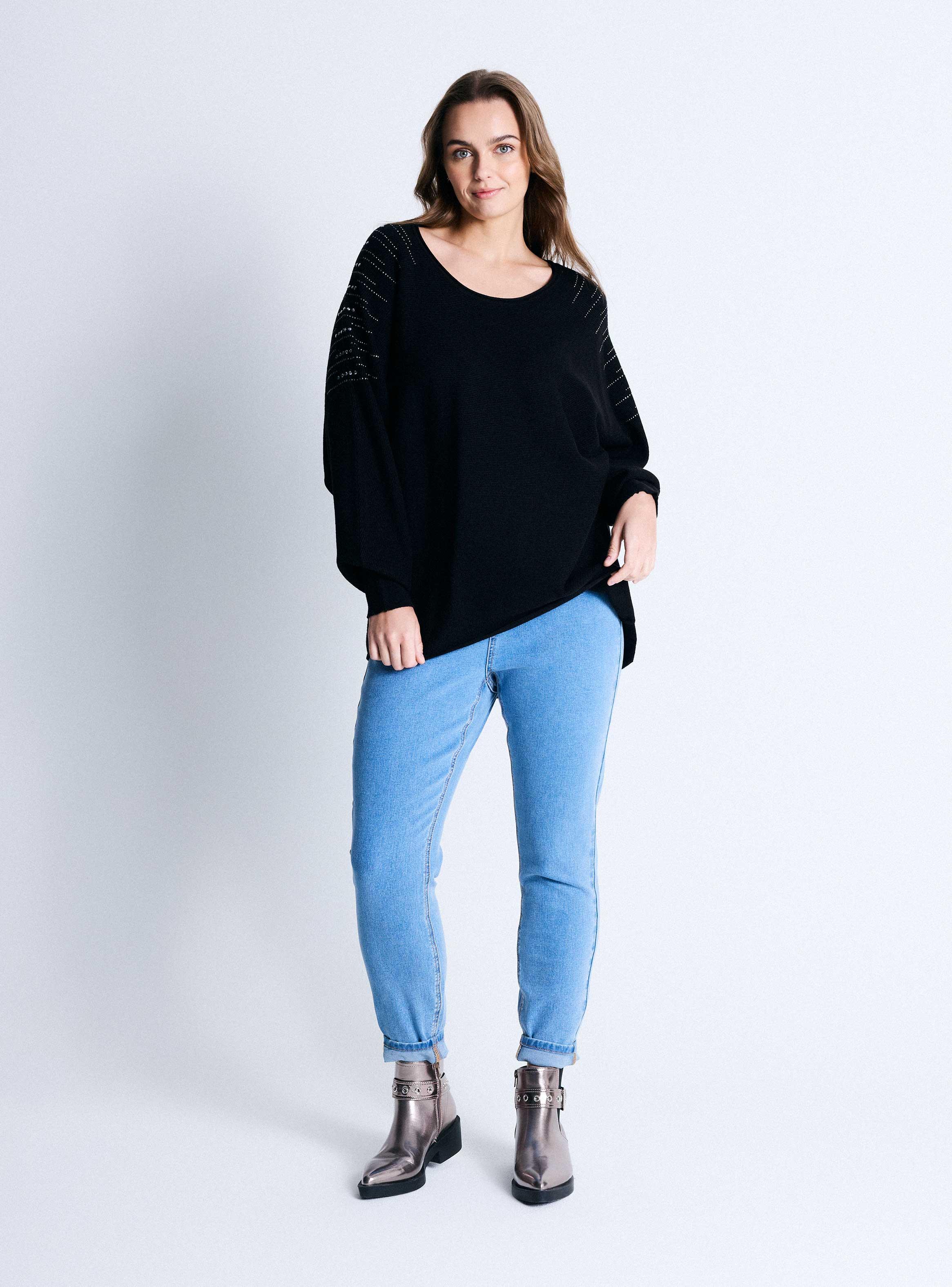 Sweater Liviano con Tachas-4