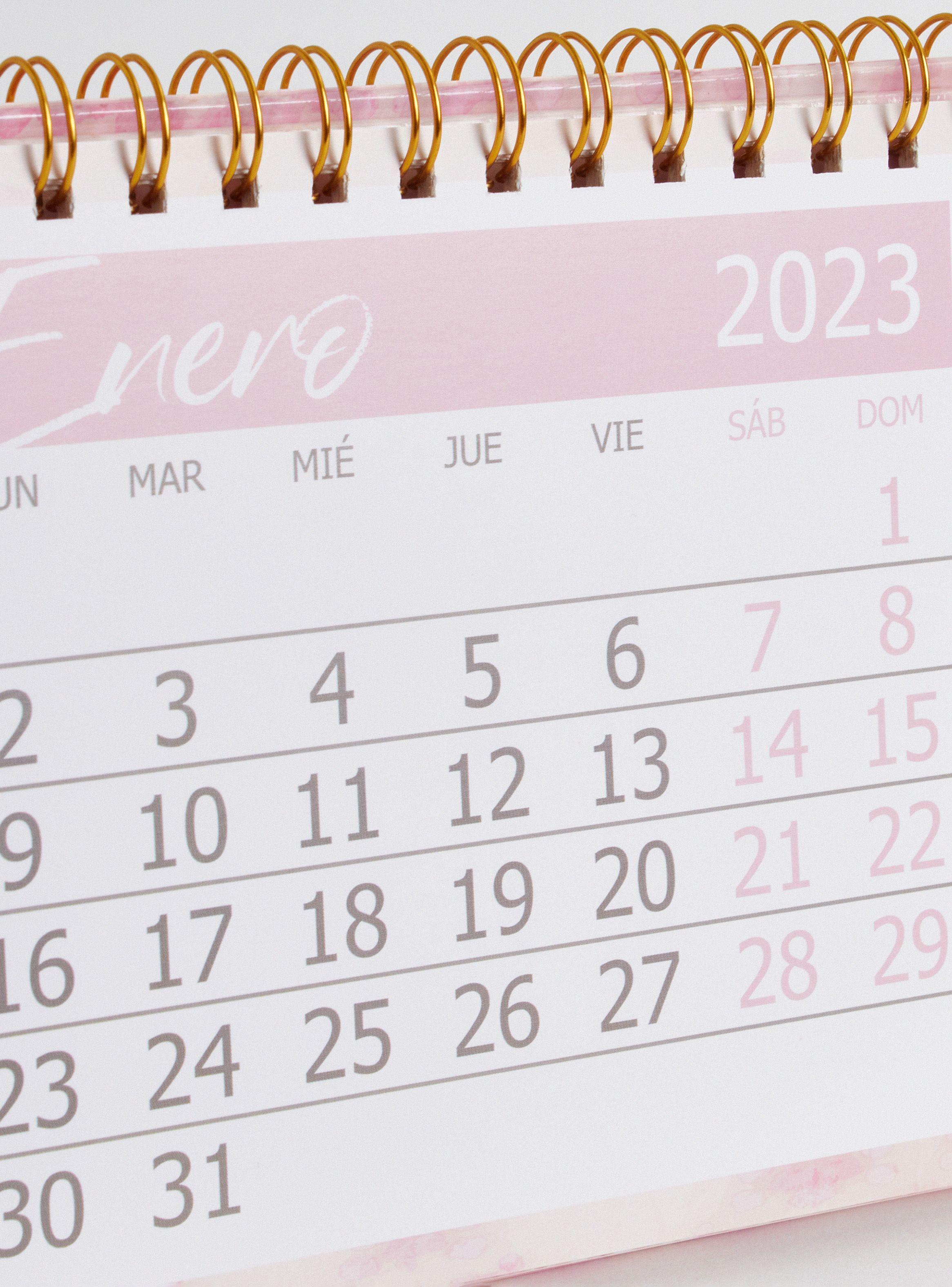 Calendario 2023 con Diseños-1