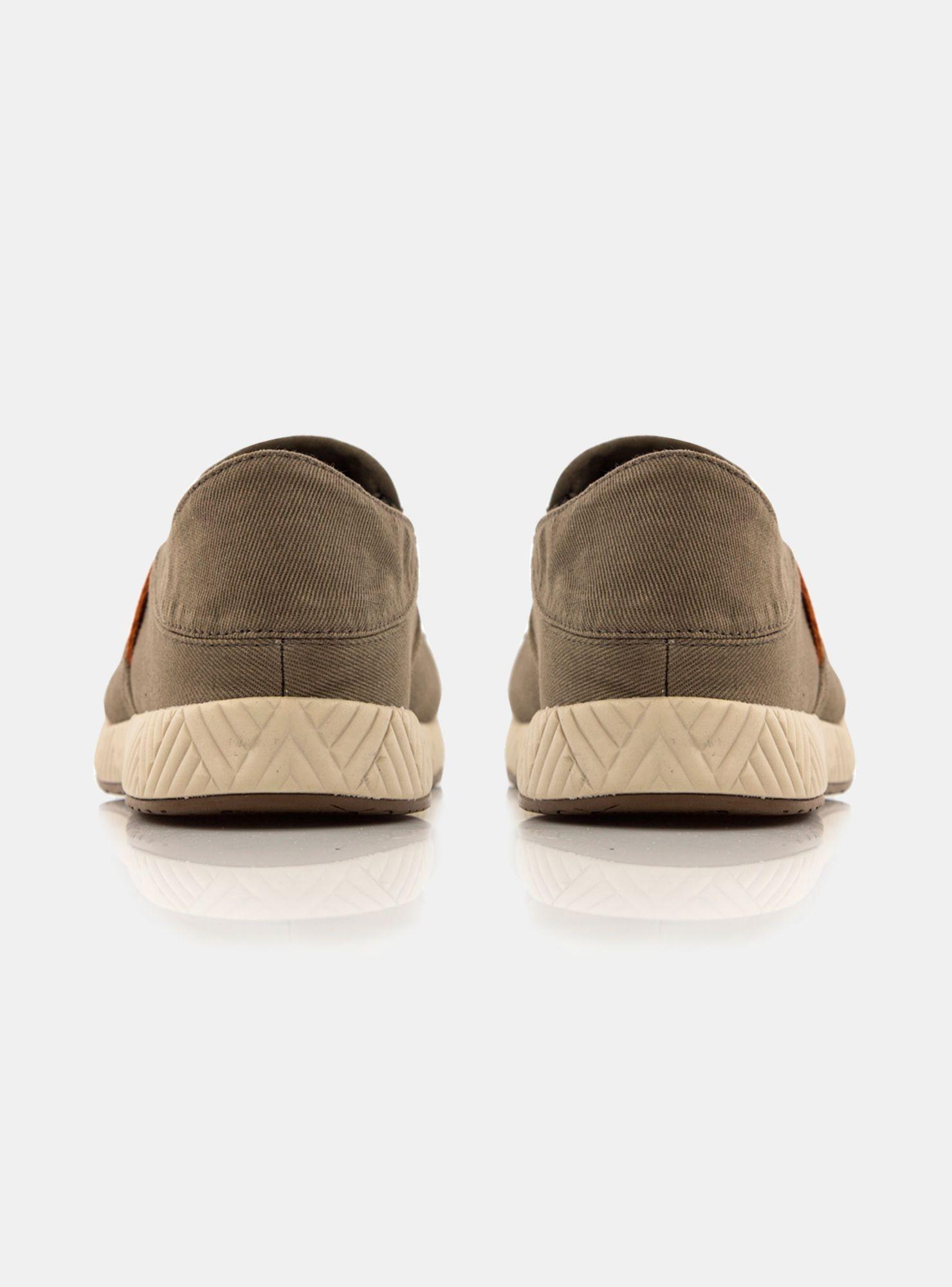 Zapatilla Urbana Haka Honu Hombre Roshi Gris-1
