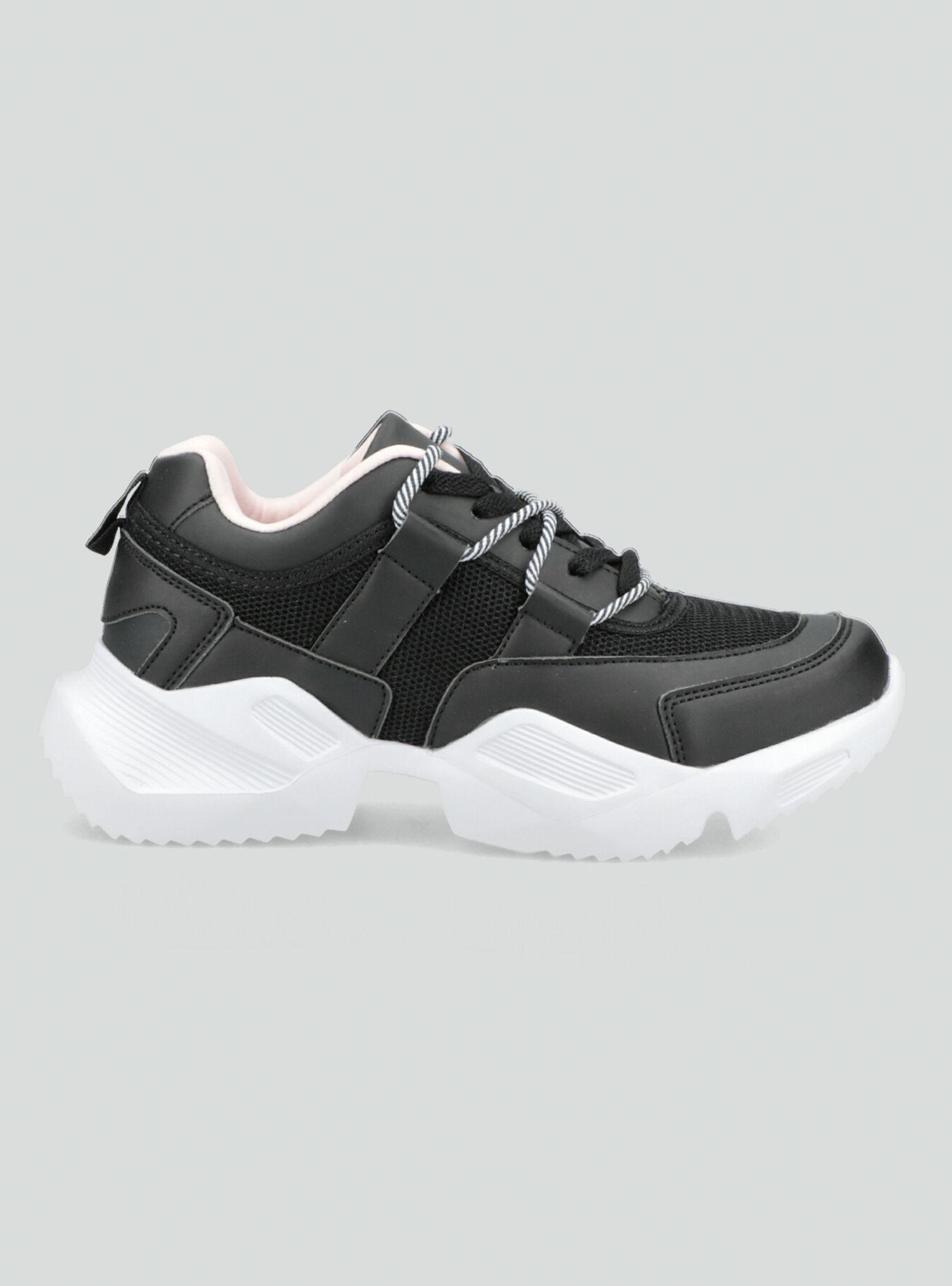 Zapatilla Urbana Foster Mujer Detalles Color Liso-1