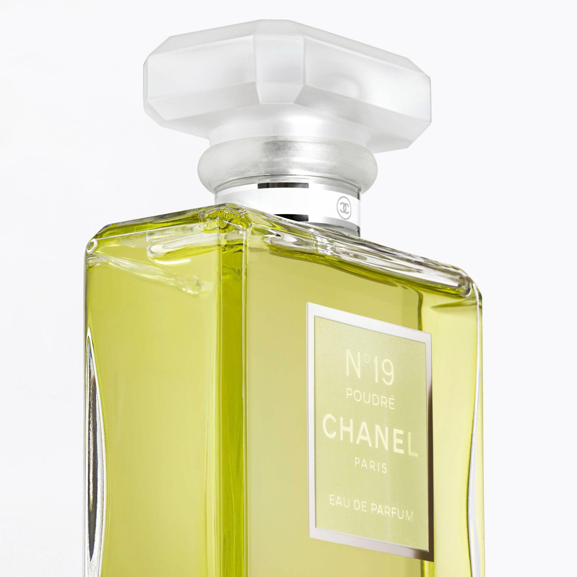 N°19 Poudré Eau De Parfum Vaporizador  50 ml-1