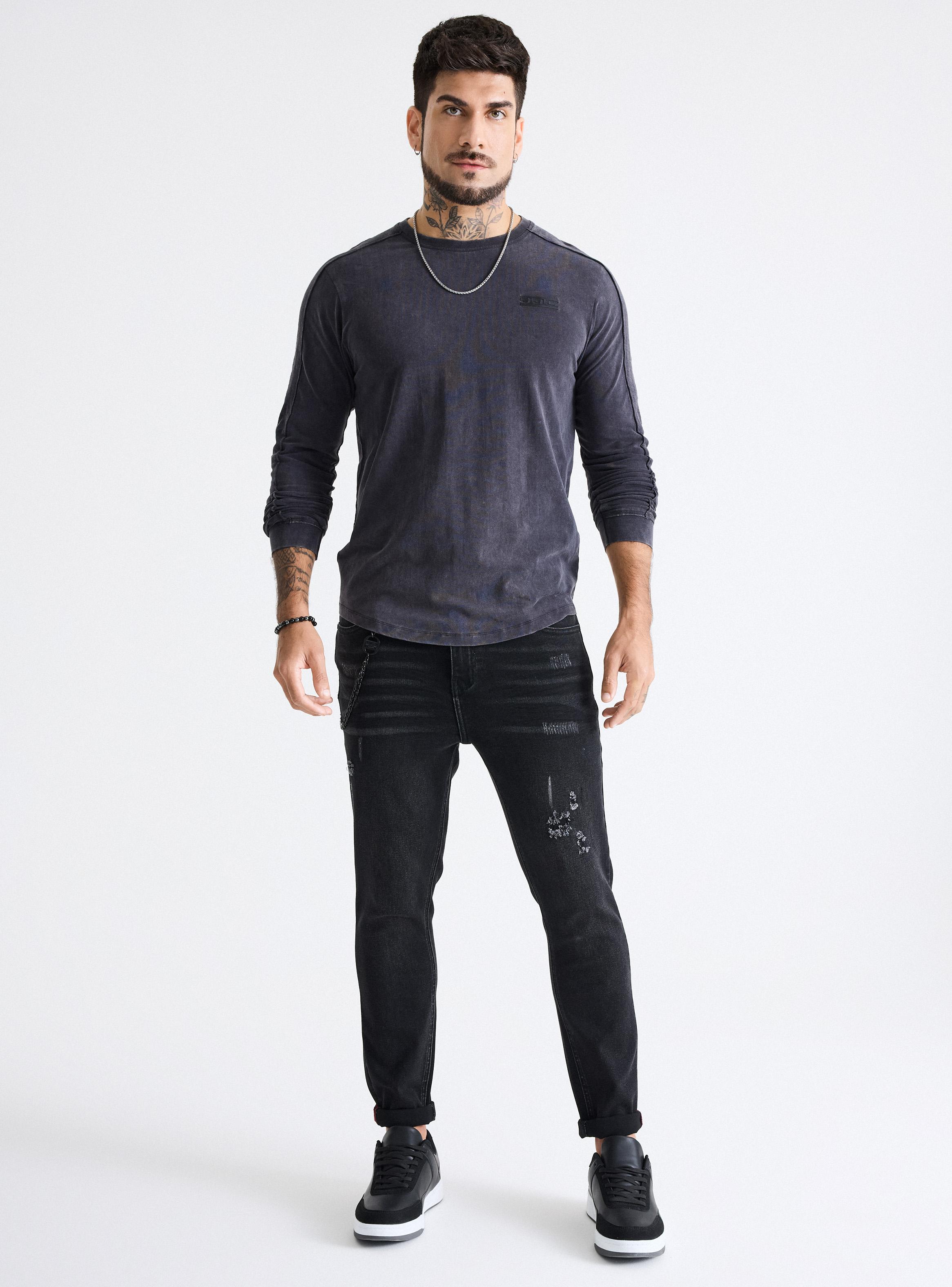 Jeans Lavado Contrastado Cadena Negra-4