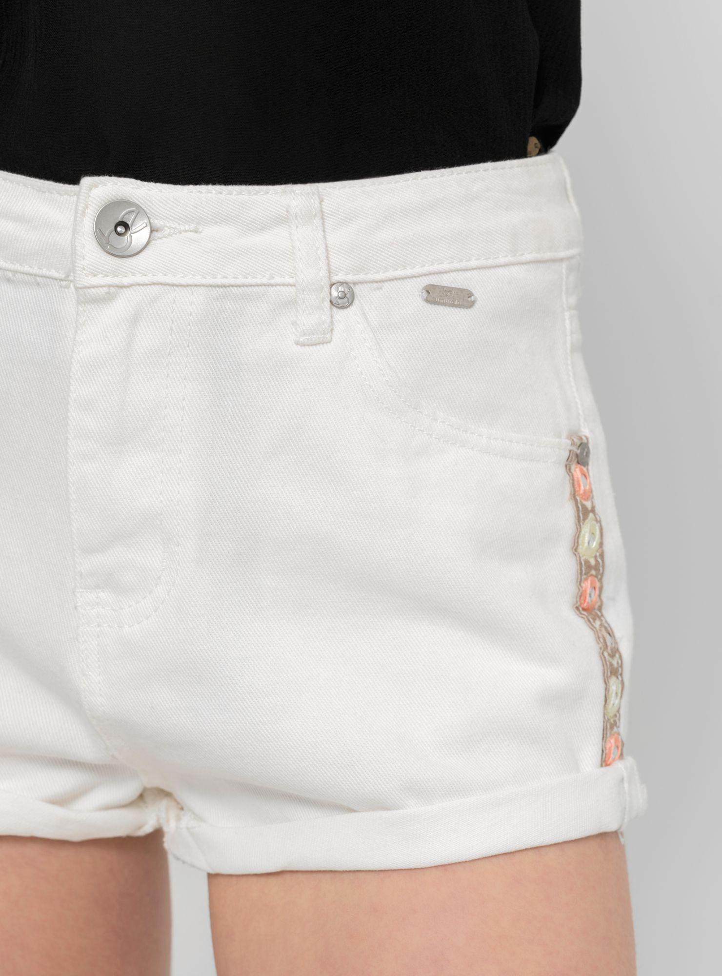 Short Detalles Bordados Umbrale-2