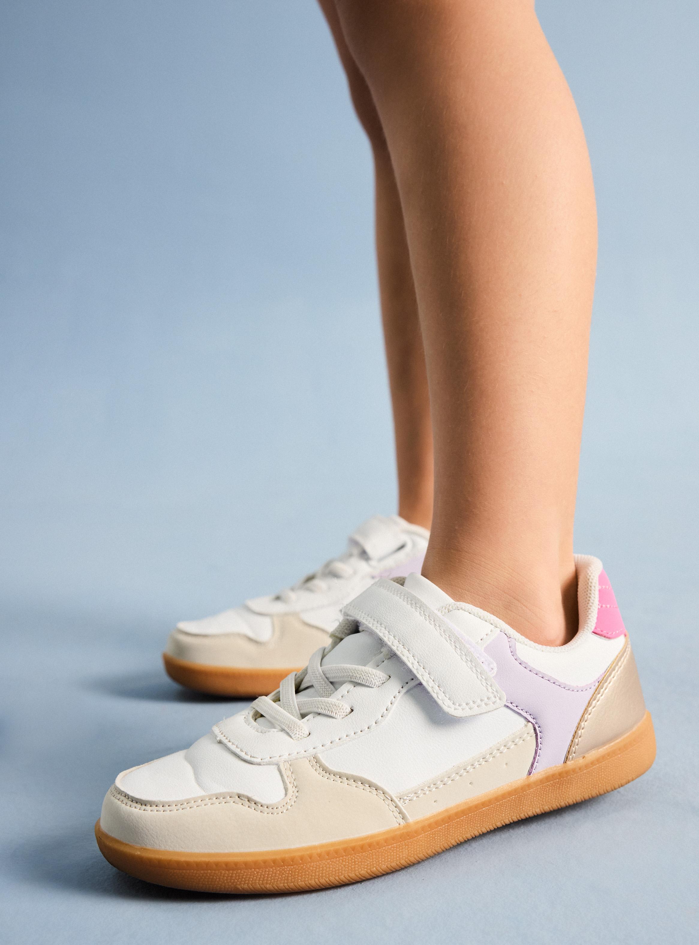 Zapatilla Urbana Cordón Elasticado y Velcro Unisex-0