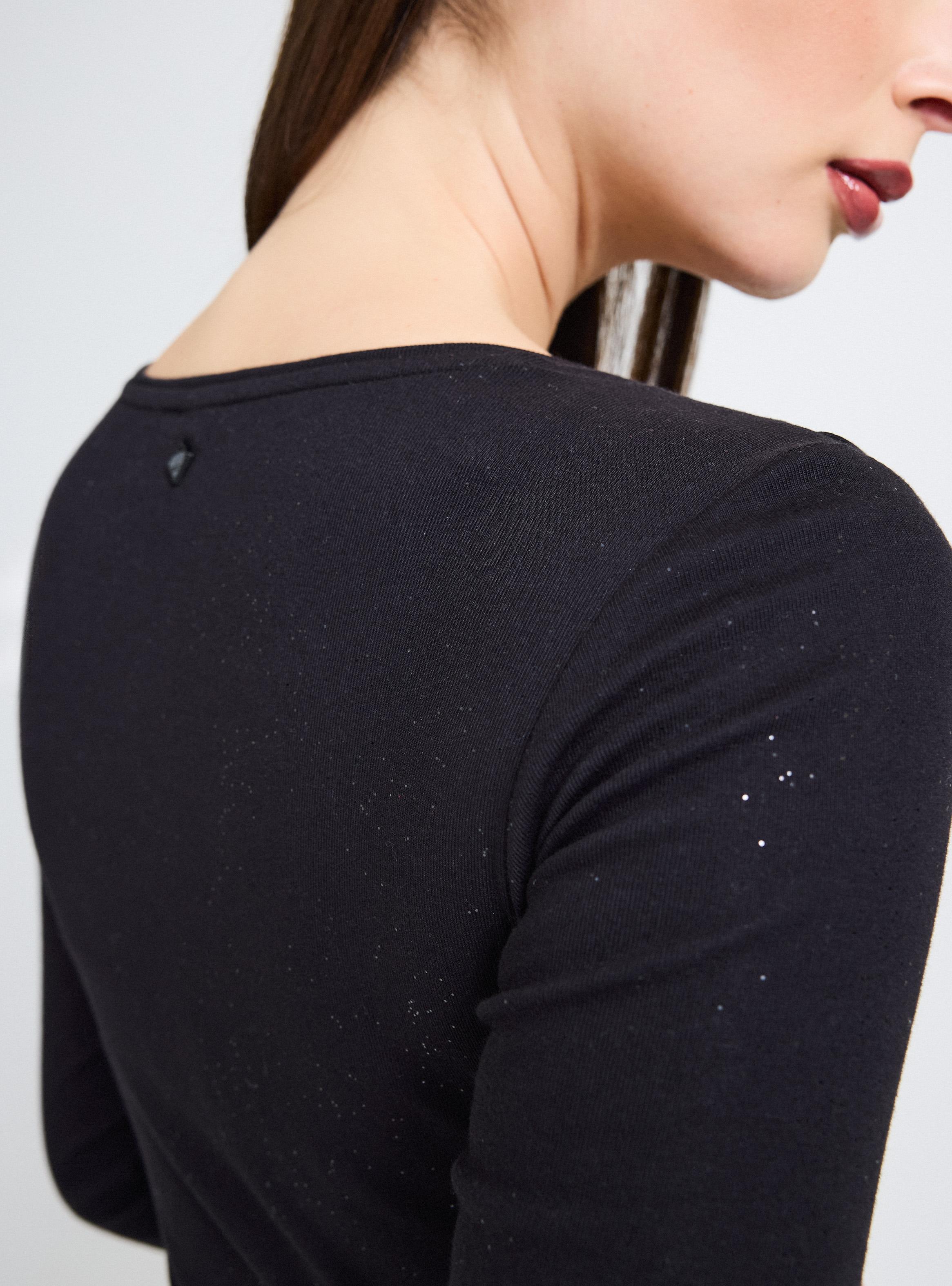 Polera Fruncido en el Delantero Tela con Cobertura Brillante-3