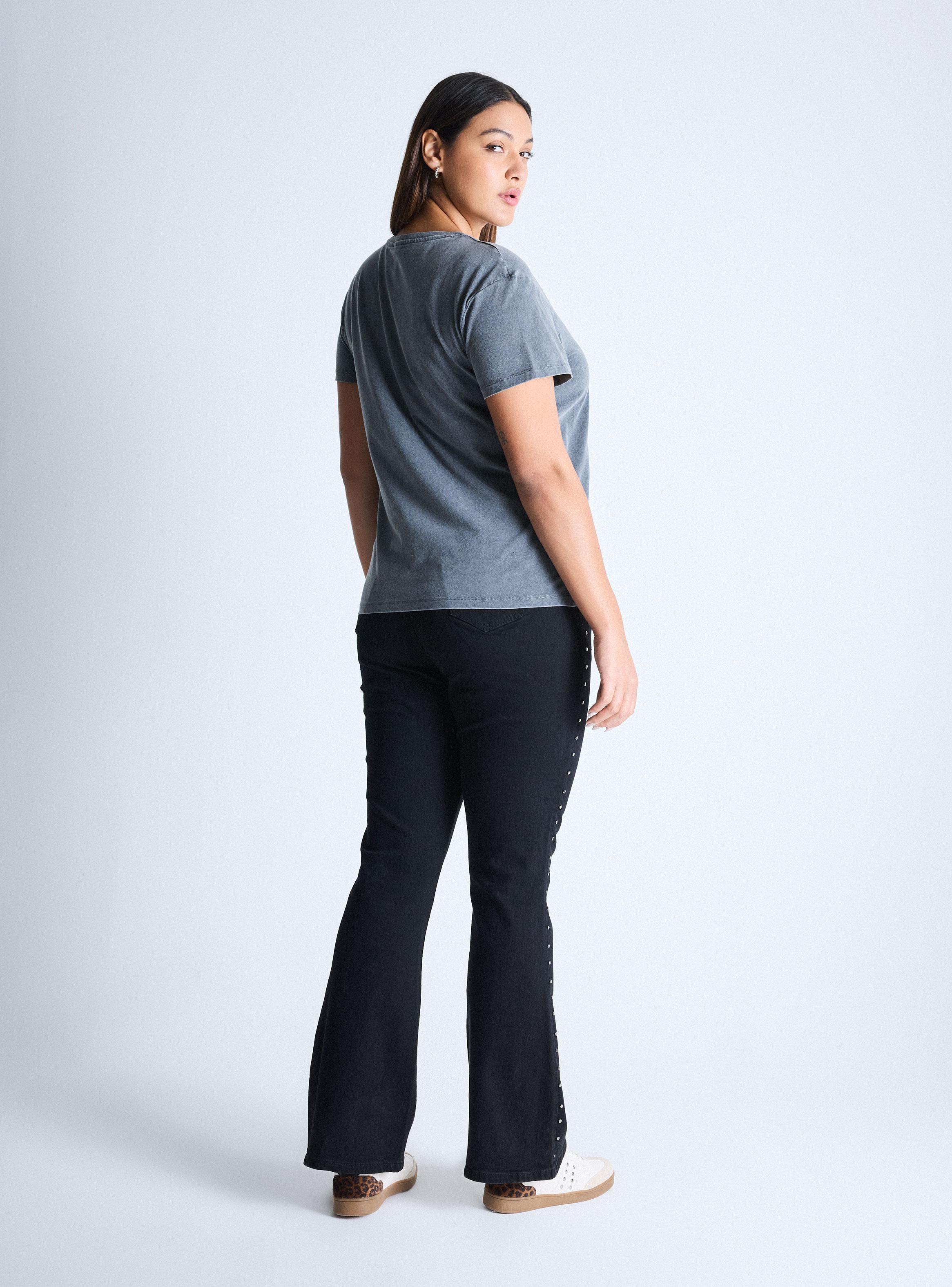Jeans Flare Tachas Costados Curvy-5