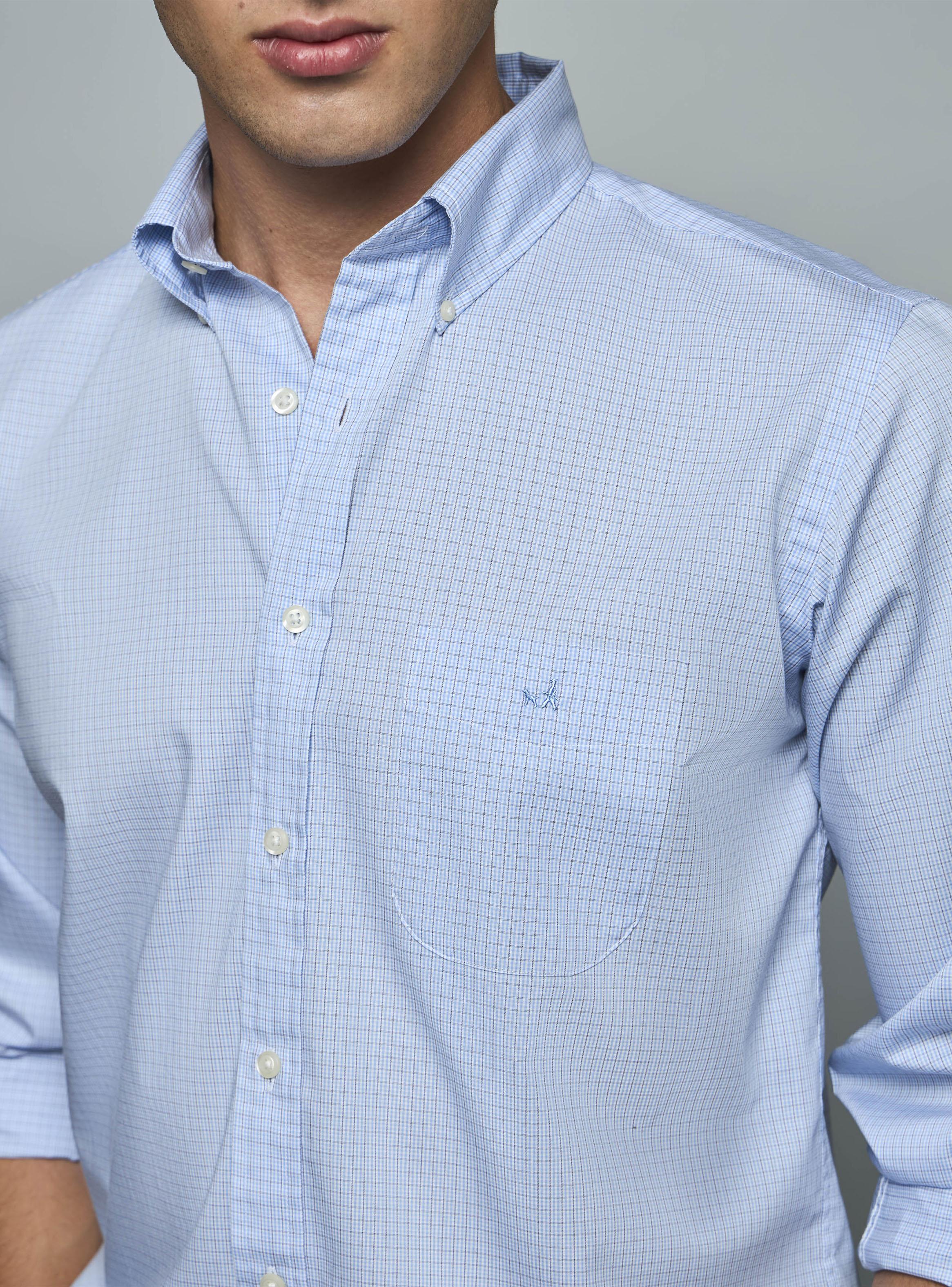 Camisa Diseño Clásico-2