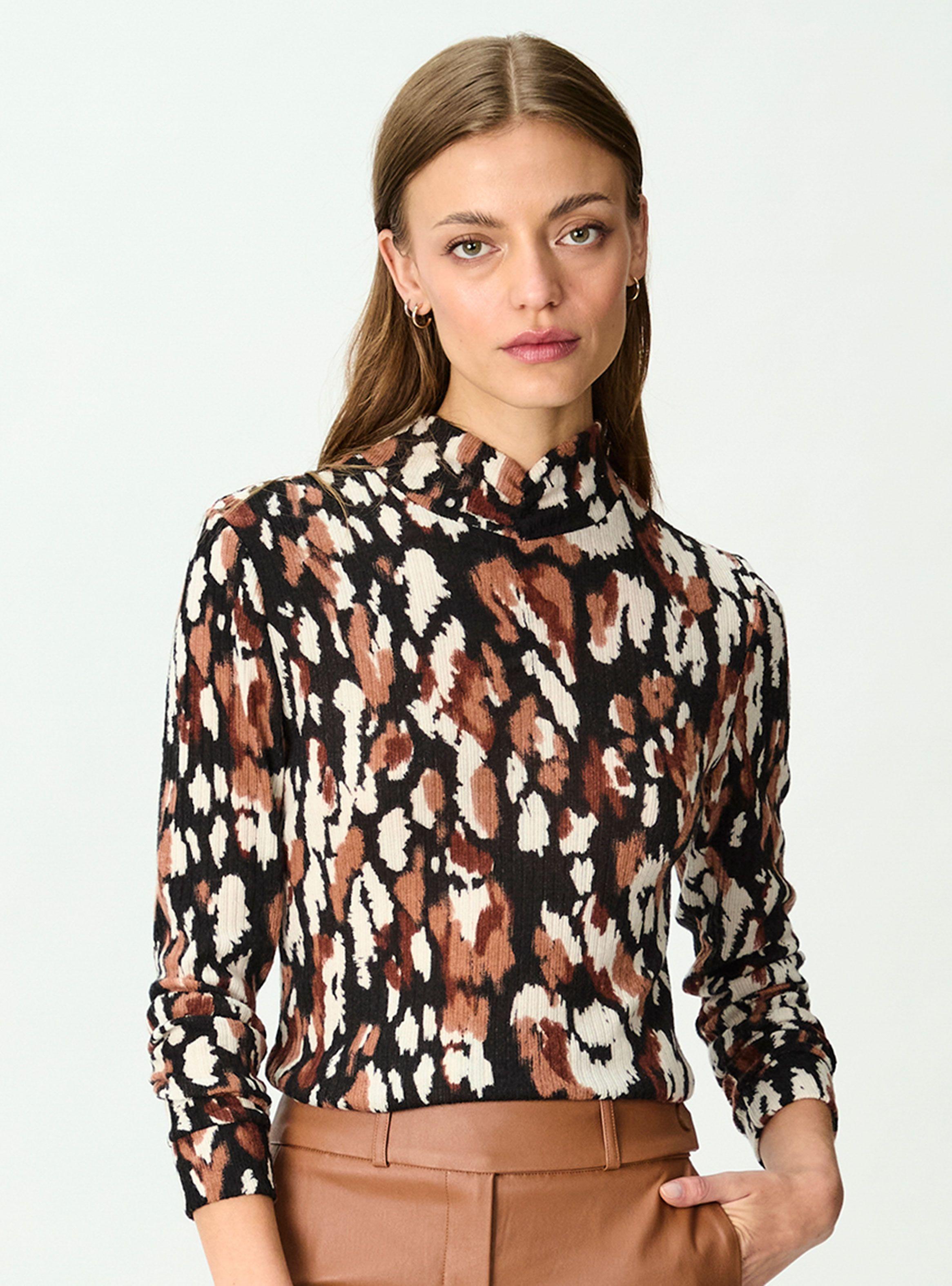 Polera Fantasía Estampado Fondo Color-0