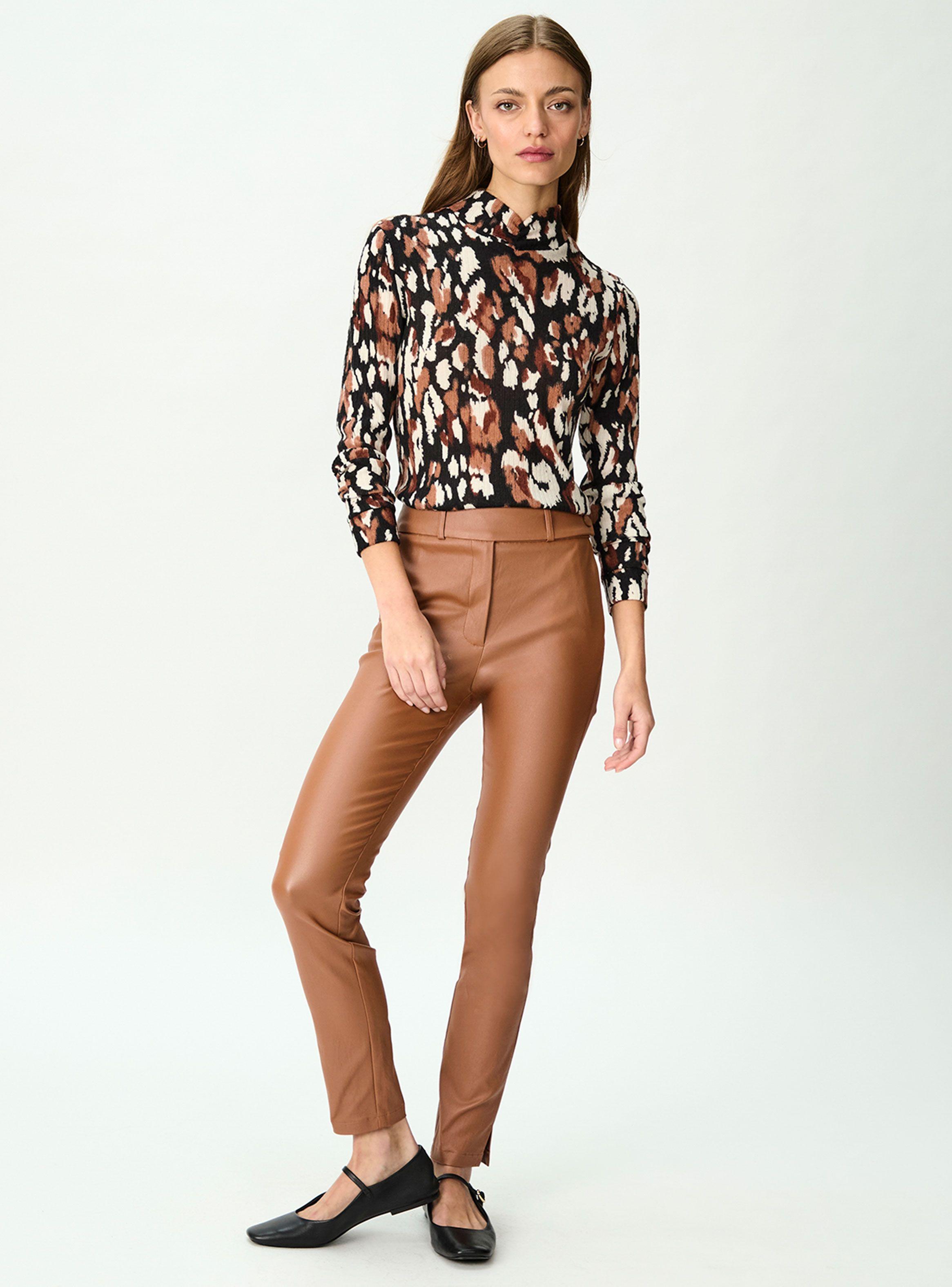 Polera Fantasía Estampado Fondo Color-3