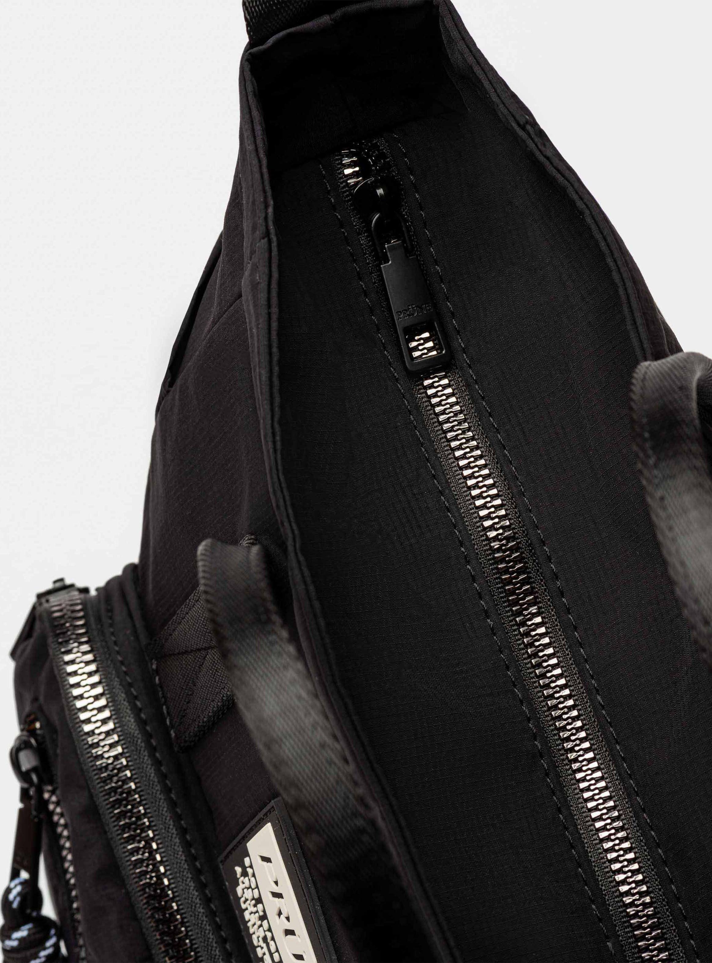 Bolso al Hombro Forest en Nylon Negro-3