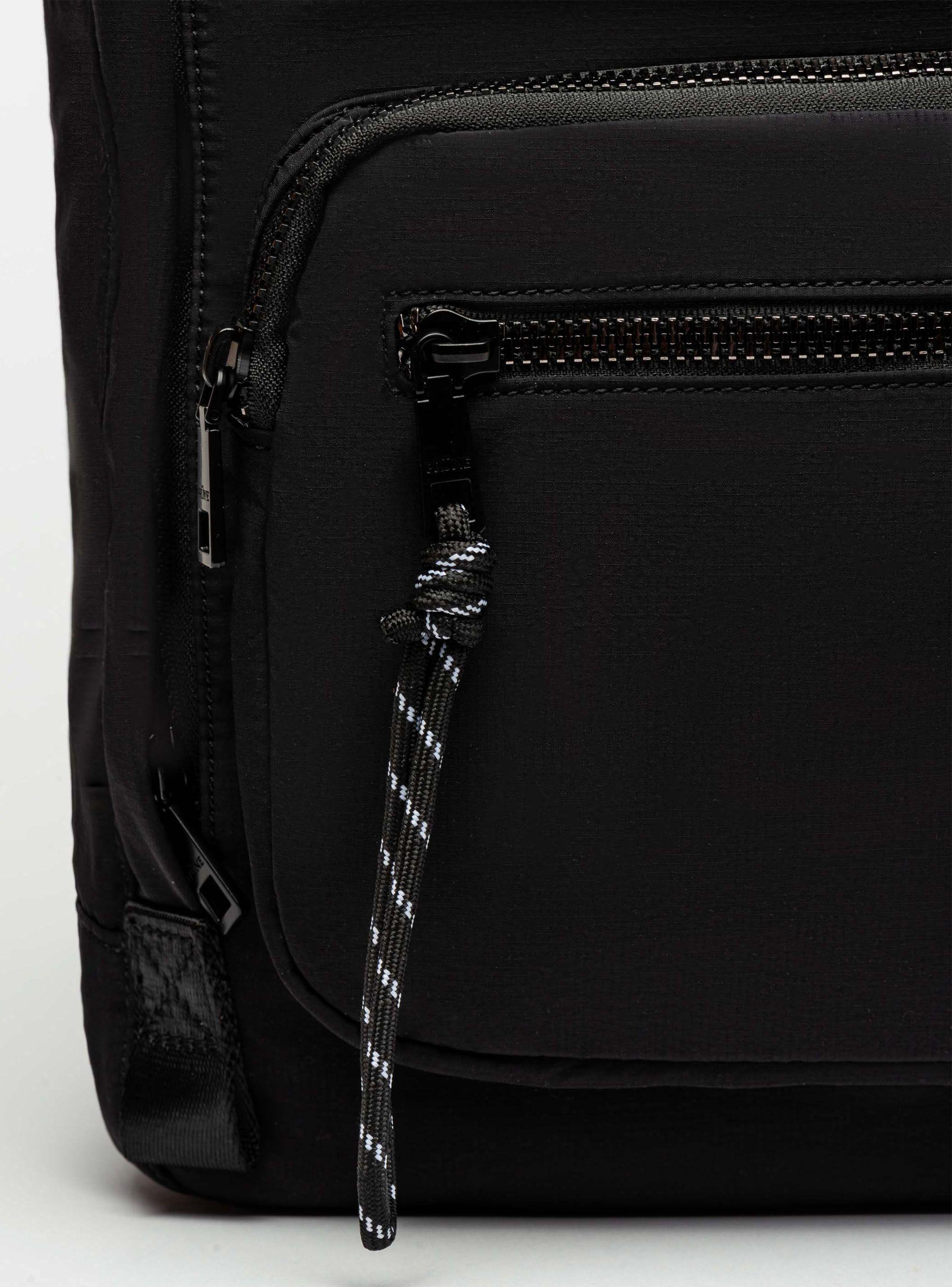 Mochila Forest en Nylon Negro-3