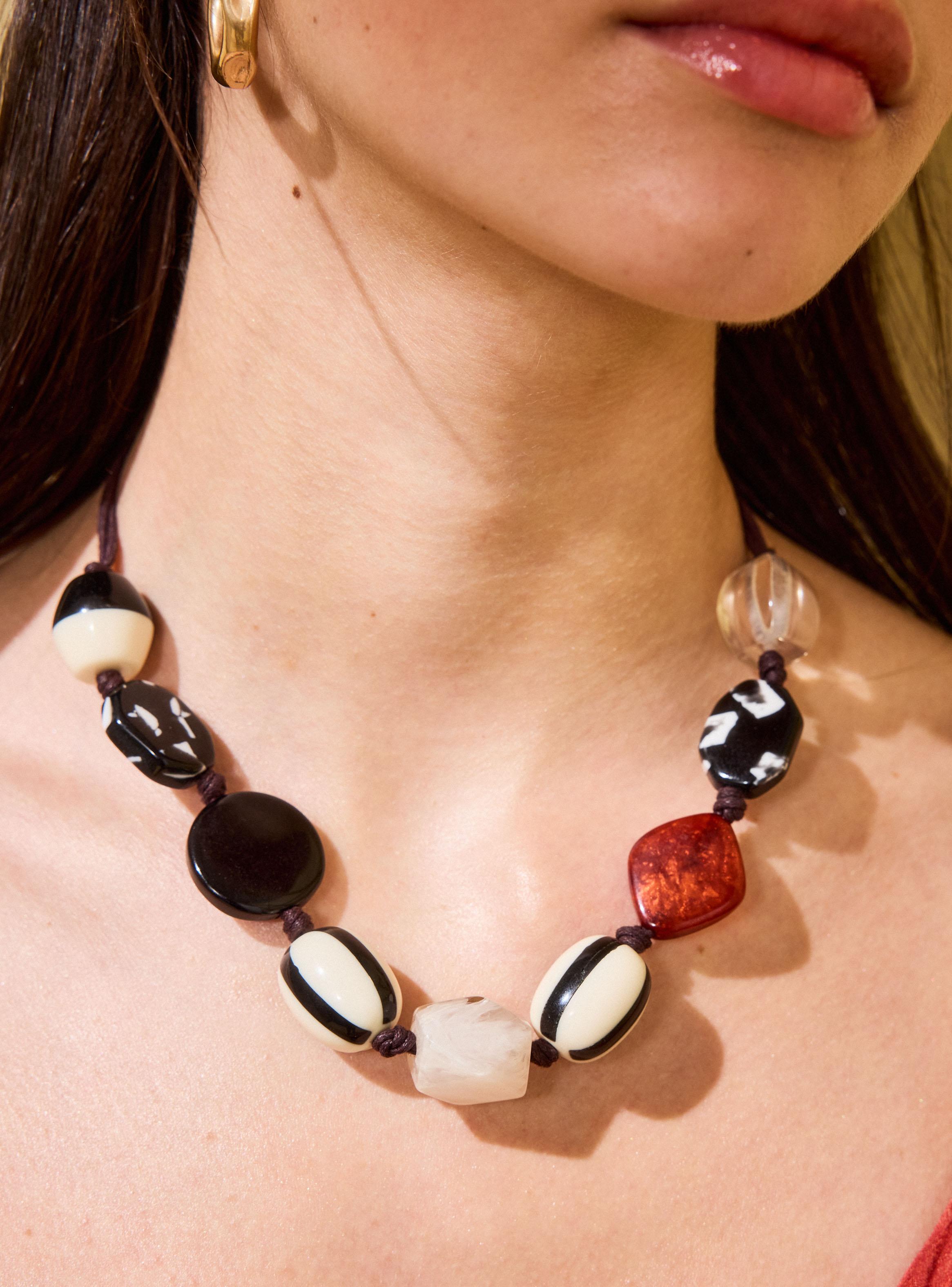 Collar Piedras con Tira Ajustable-3
