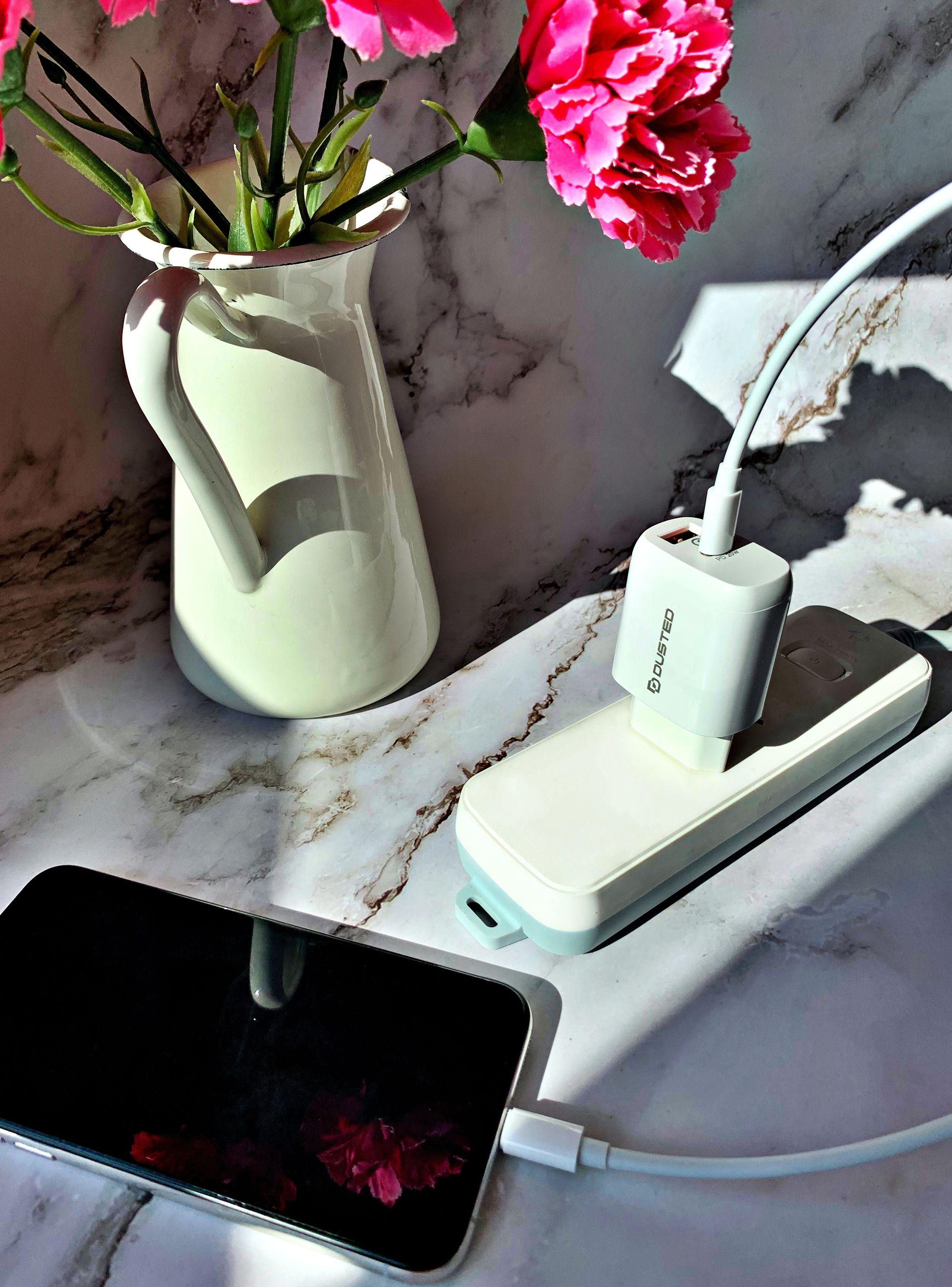 Cargador USB-A/USB-C de 20W con Cable 2 en 1-2