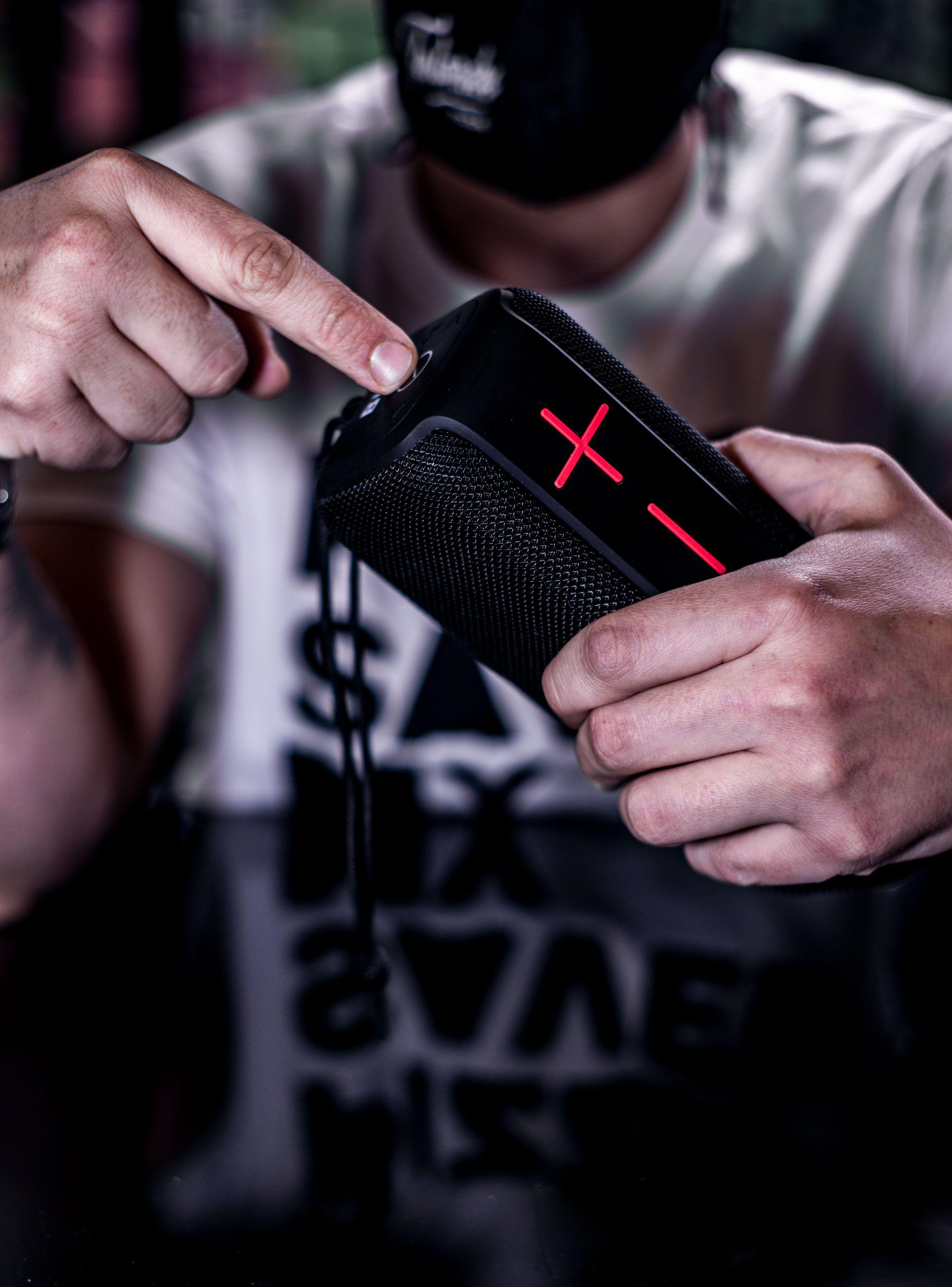 Parlante Bluetooth Hype Negro-4