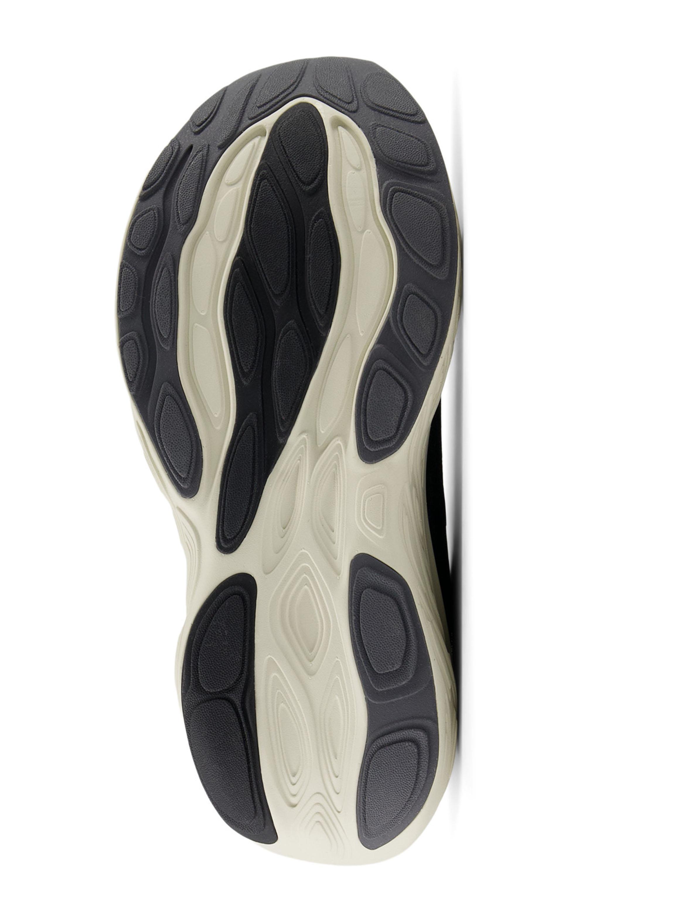 Zapatilla Running Black 1080 Mujer-3