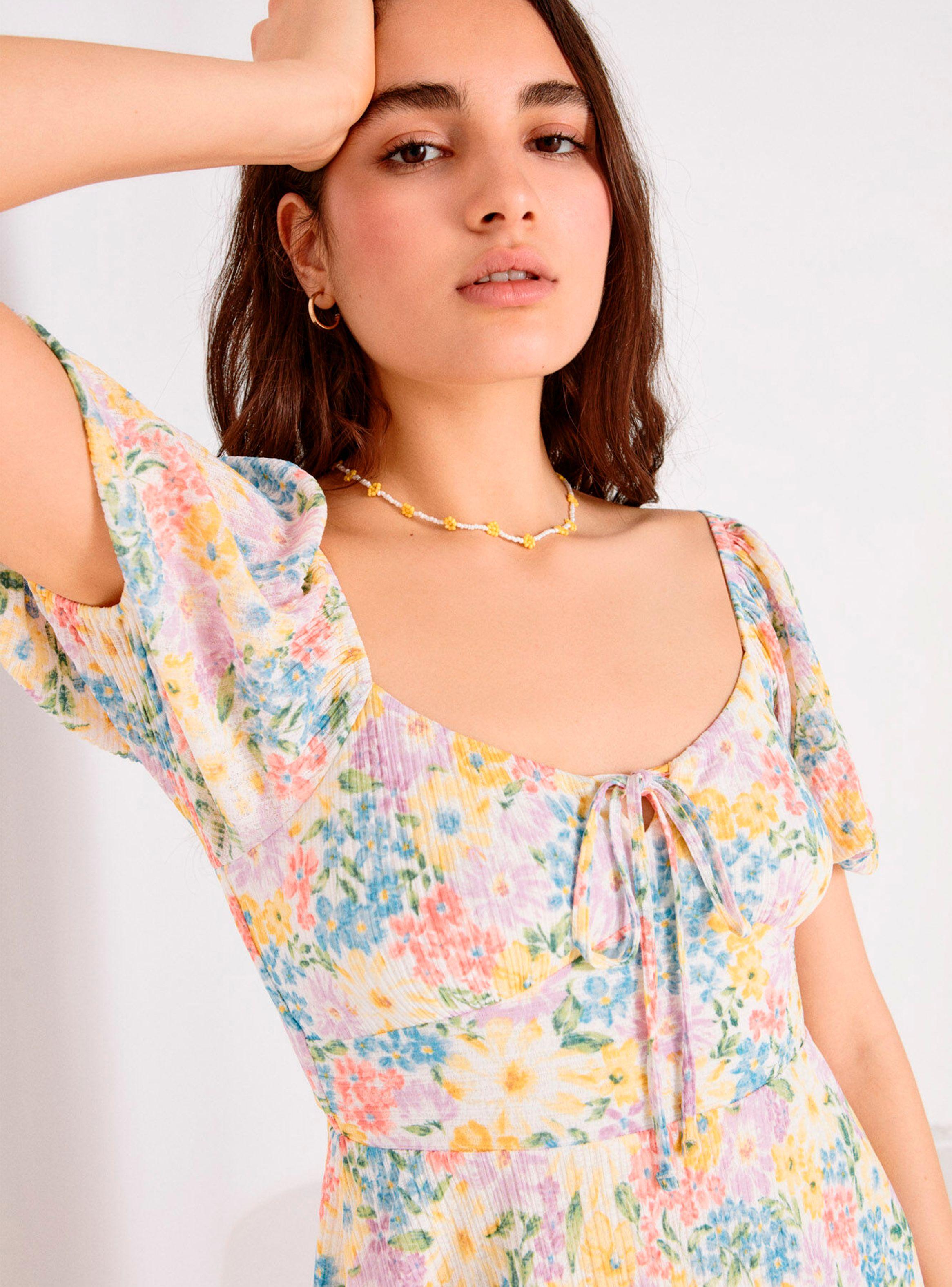 Vestido Corto Detalle Lazo-2