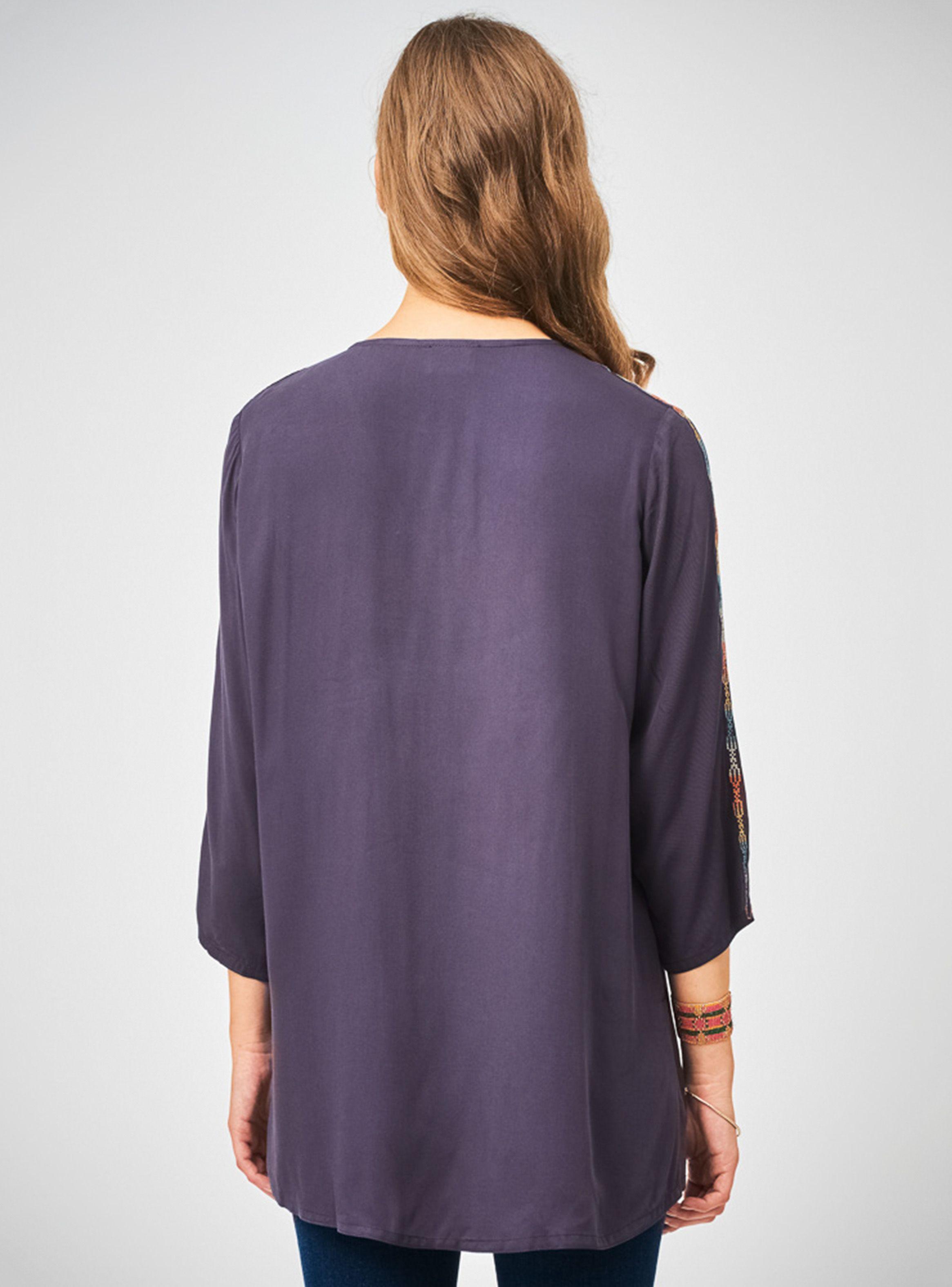 Polera Bordado Frontal Umbrale-1