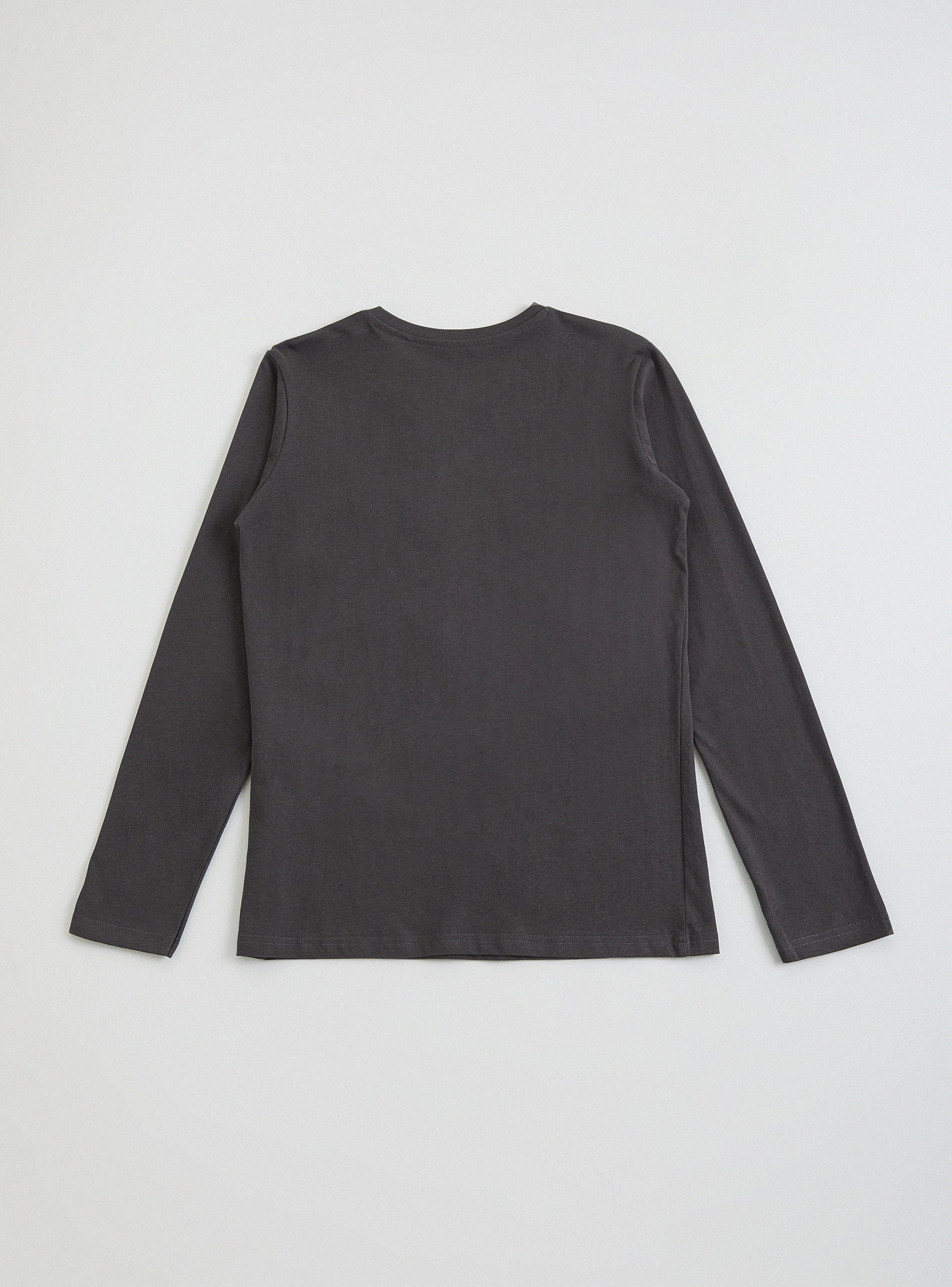 Polera Lisa con Botones y Bolsillo Estampado-2