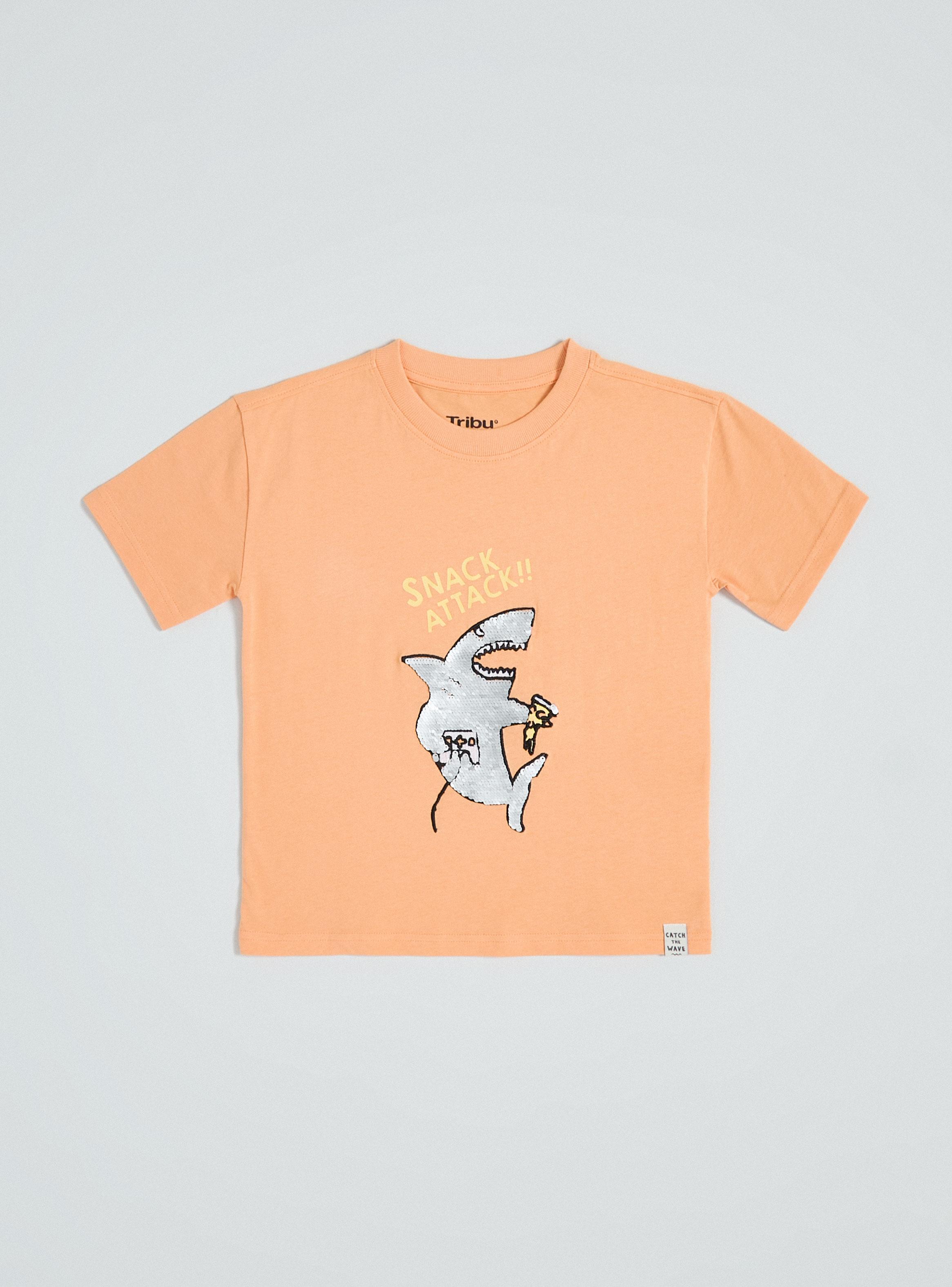 813