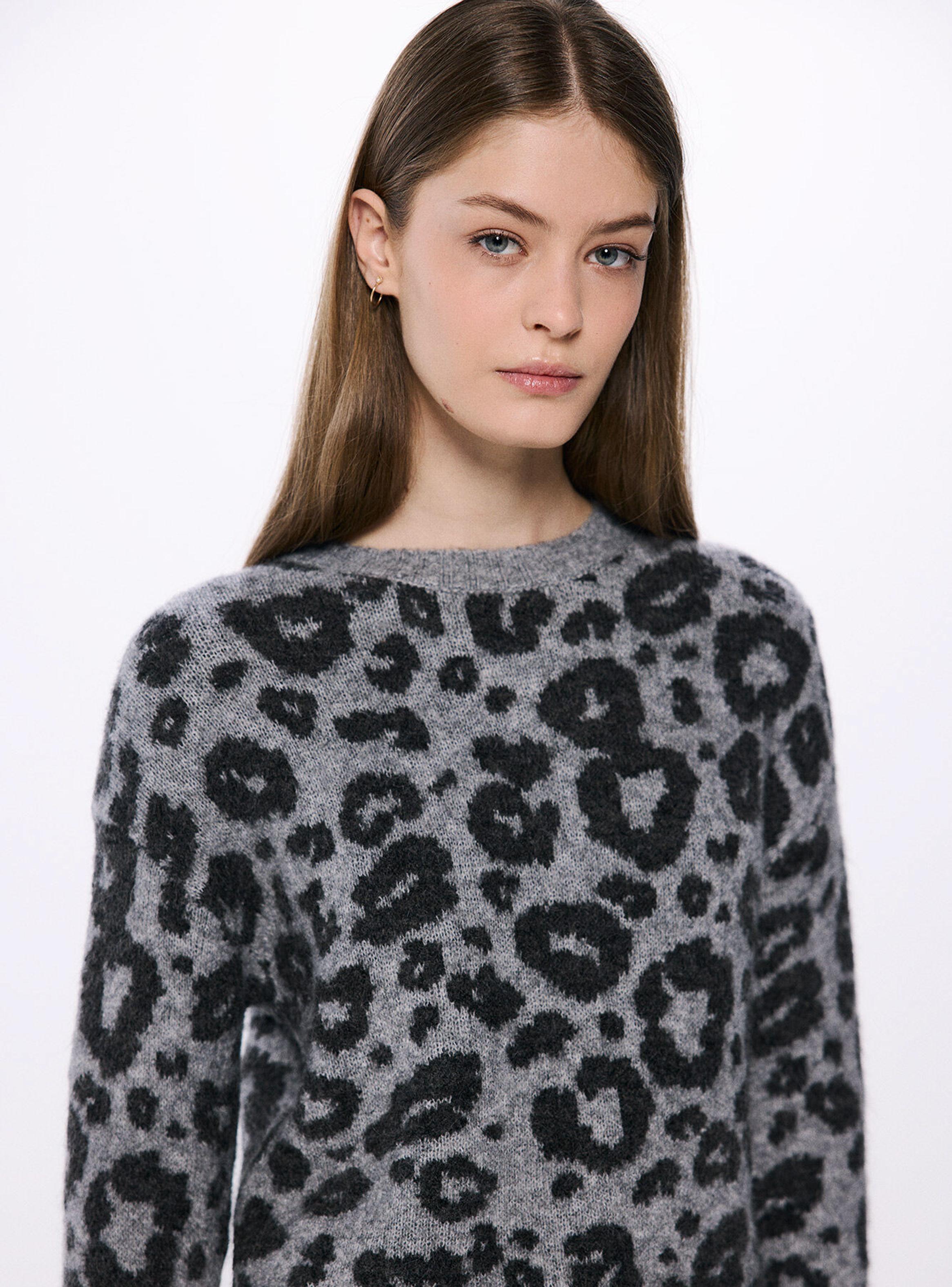 Sweater Intarsia Animal-2