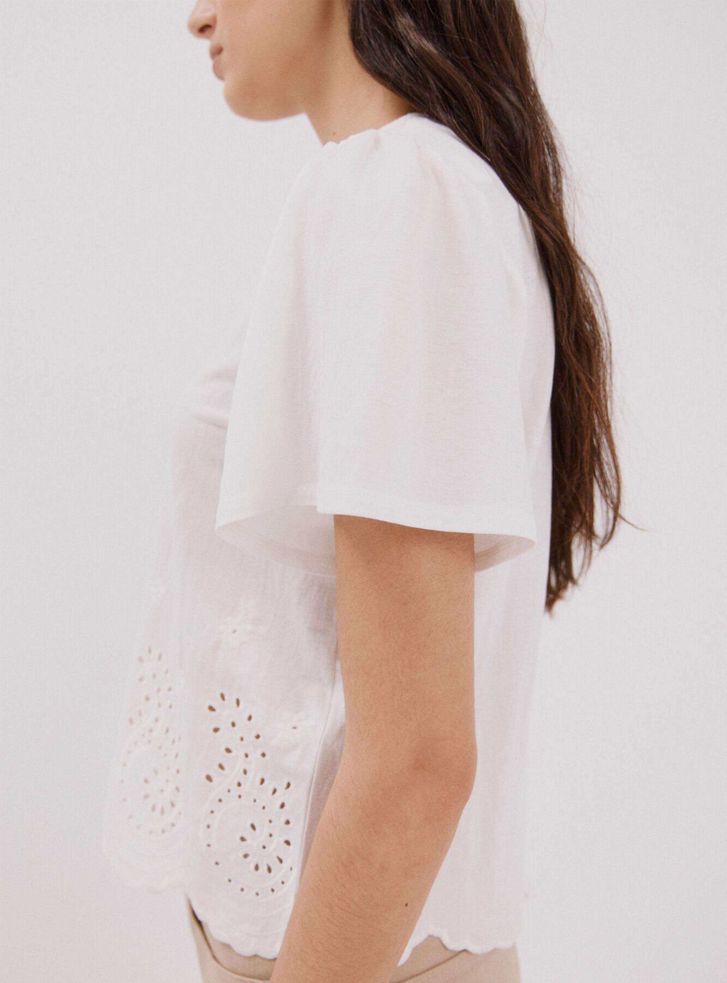 Polera Bordada-2