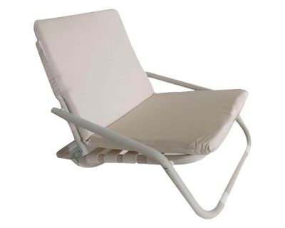 Silla acolchada beige