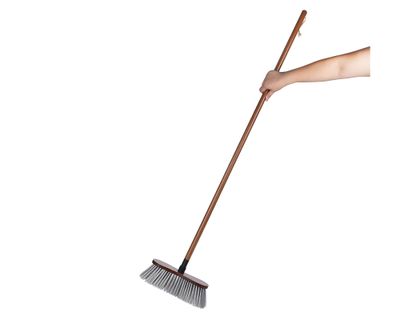 Imagen 2 del producto Escoba negra con mango bambú