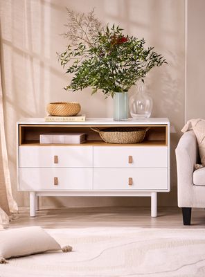 Cómoda Arturo 4 Cajones