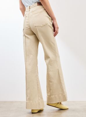 Imagen 2 del producto Jeans Wide Leg Corte Central en la Pierna