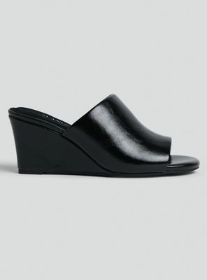 Imagen 2 del producto Sandalia Acharolada Tipo Zueco Mujer