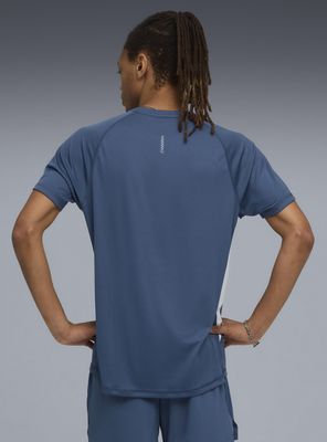 Imagen 2 del producto Polera M Run Velocity Tee Poly