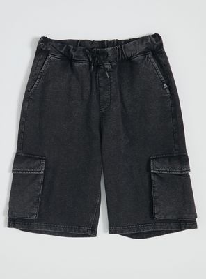 Bermuda Tipo Buzo con Bolsillos Cargo