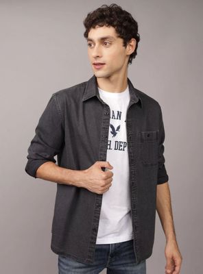 Camisa de denim con botones