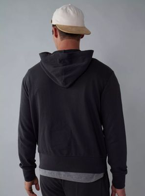 Imagen 2 del producto Polerón AE con Gorro y Gráfico