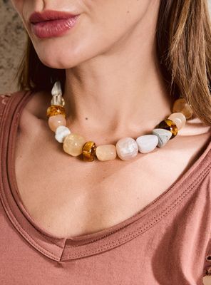 Imagen 2 del producto Collar Ajustable con Piedras de Colores