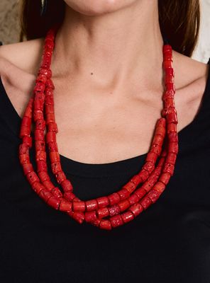 Imagen 2 del producto Collar Triple Piedras con Tono Coral