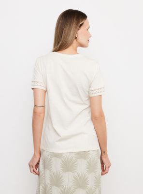 Imagen 2 del producto Polera con Cintas de Macramé en Hombros y Puños