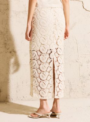 Imagen 2 del producto Falda Midi Macramé con Ruedo Irregular Colección María Pombo