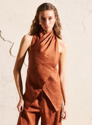 Imagen 2 del producto Blusa Cruzada Halter Lino Colección María Pombo