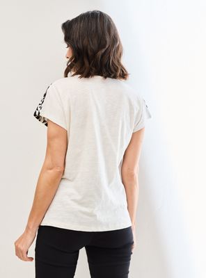 Imagen 2 del producto Polera Estampada Maga Kimono y Bordado Frontal