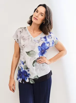 Polera Estampado Frontal Escote Metalizado