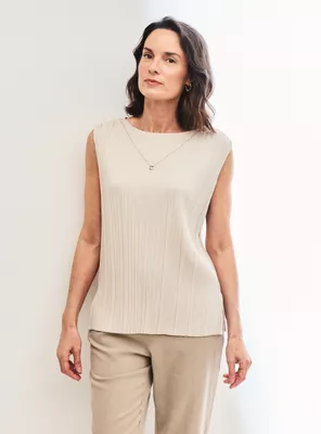 Blusa Plisada sin Mangas con Collar