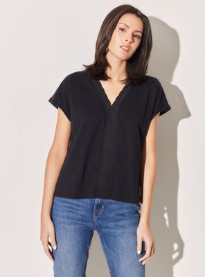 Polera con Cinta en Escote y Centro Delantero