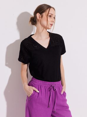 Polera Bordado de Flor