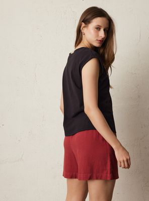 Imagen 2 del producto Polera con Mezcla de Telas y Bordado Frontal